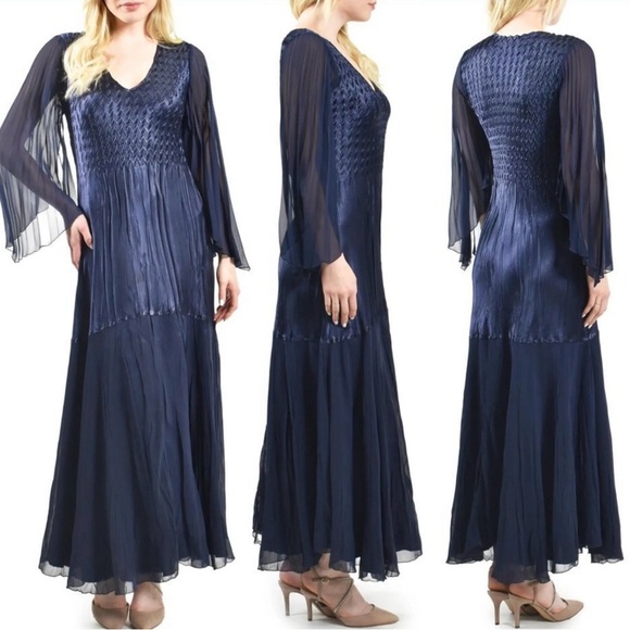 Komarov Dresses & Skirts - NWOT Komarov Charmuese Metallic Braided Long Sleeve Dress size small reg $510